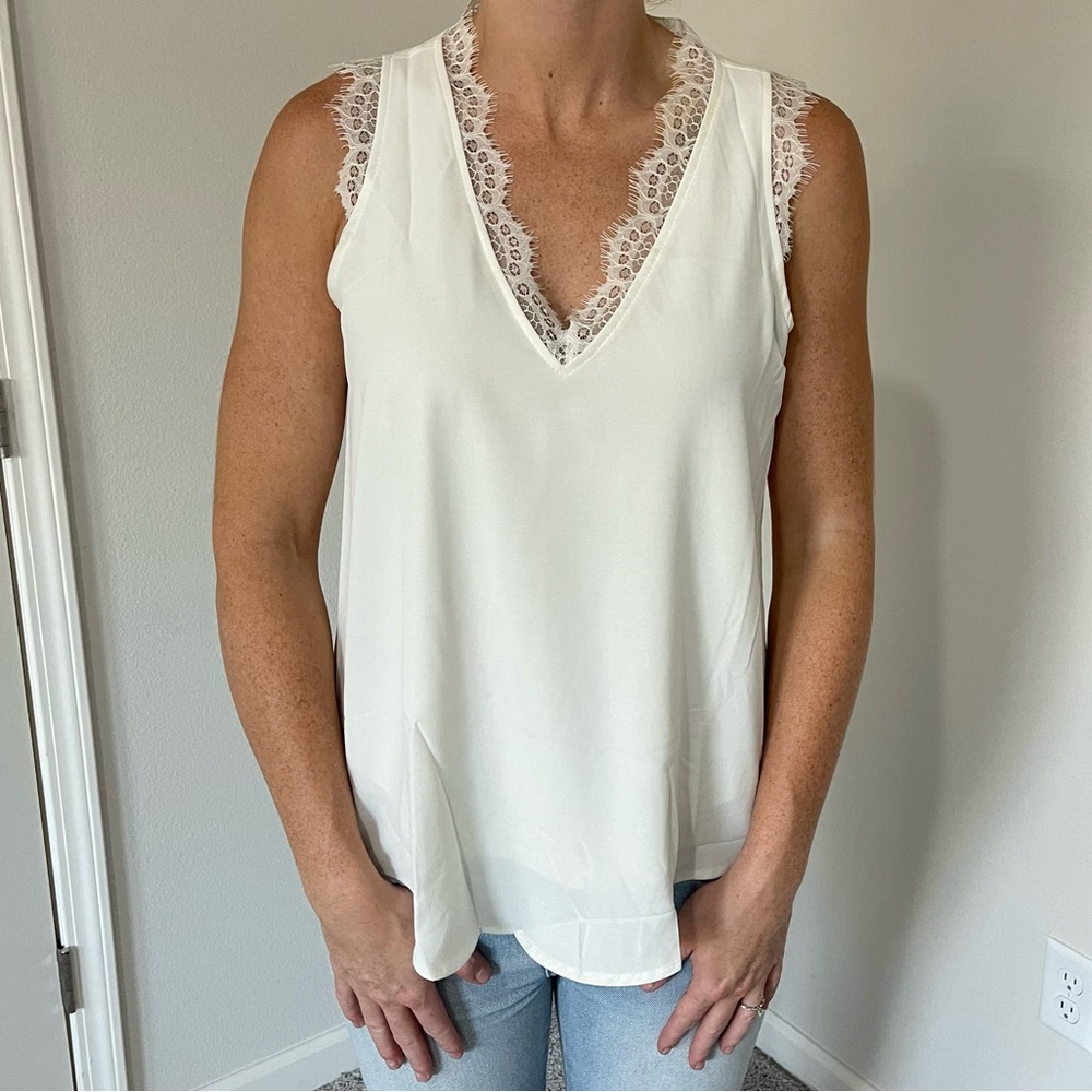 White Lace Blouse!🤍